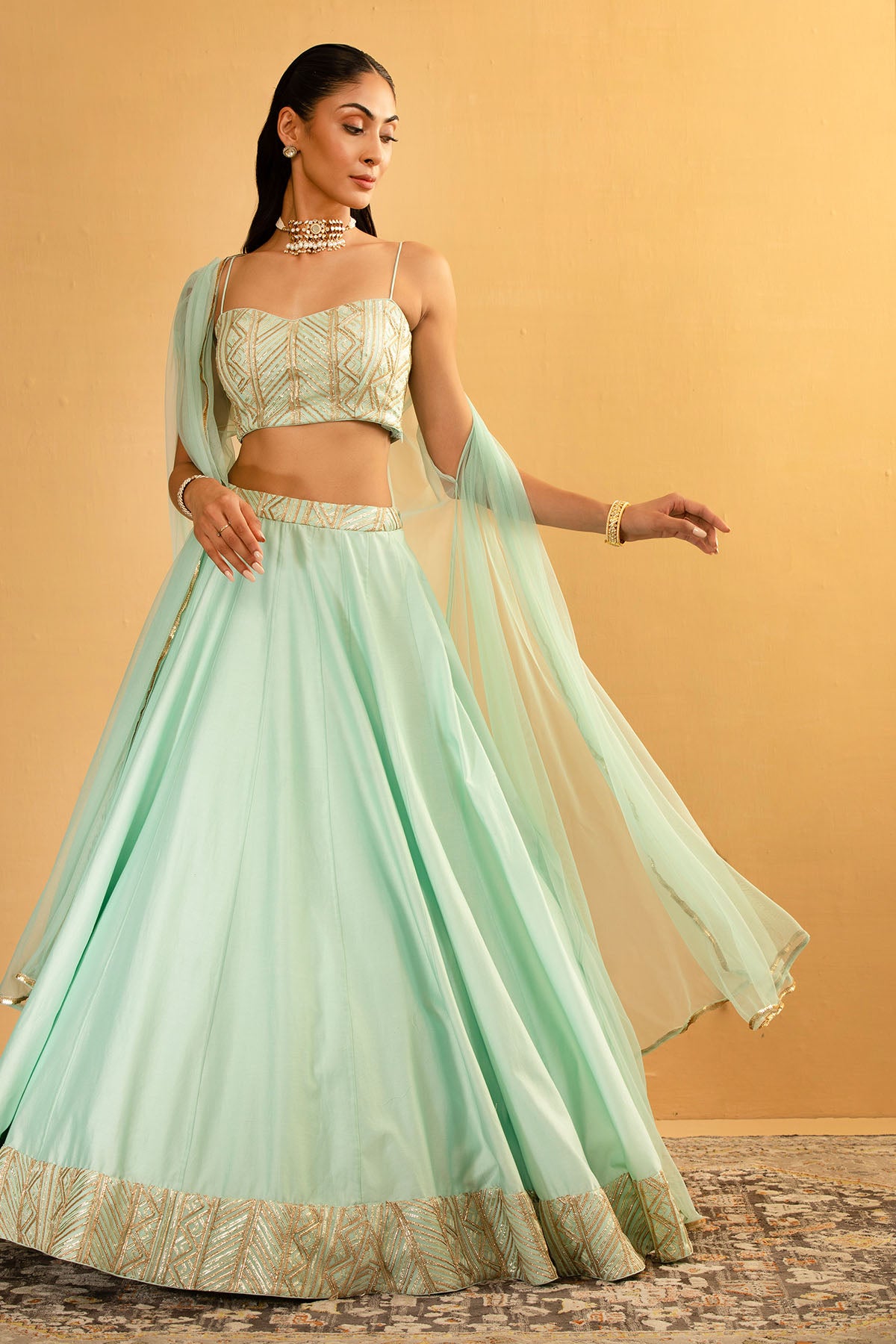 ICE BLUE CAPE SET