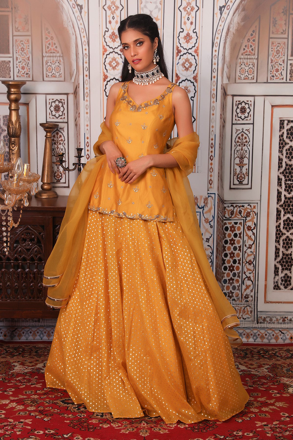 Backless skirt set